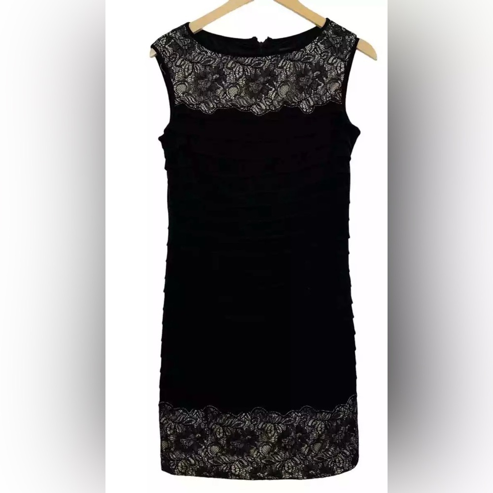 Adrianna Papell Black Cocktail Dress Size 12 Tiered Shift Sleeveless Floral Lace